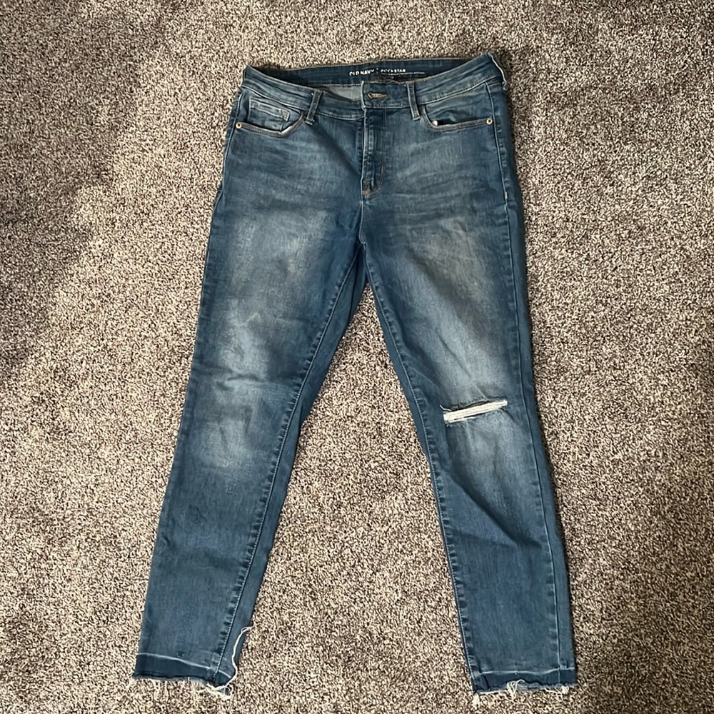 Old Navy rockstar skinny jeans- built in sculpt